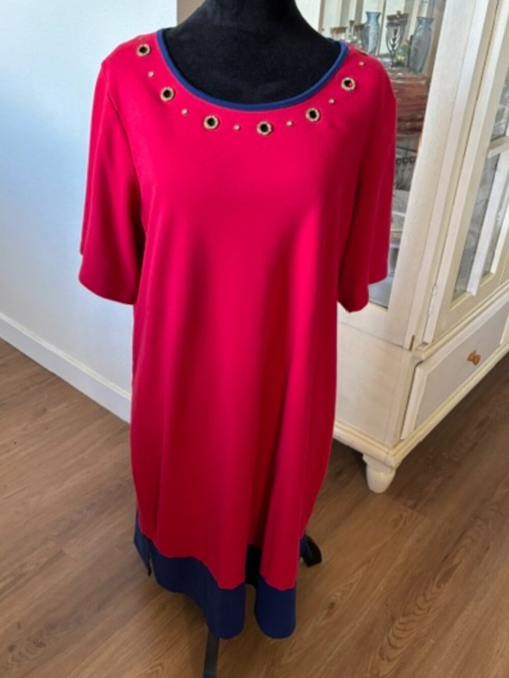 Quaker Factory Red Navy Knit Short Sleeve Embellished Dress EUC XL